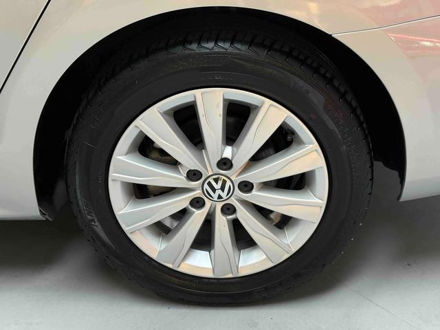 Volkswagen Sagitar 2014 thumb 7
