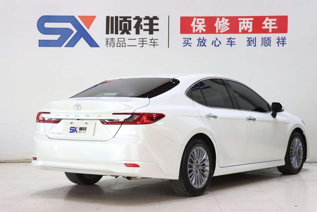 Toyota Camry 2024 thumb 4