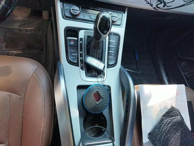 Geely Boyue 2016 thumb 7