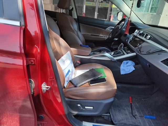 Geely Boyue 2016 thumb 9