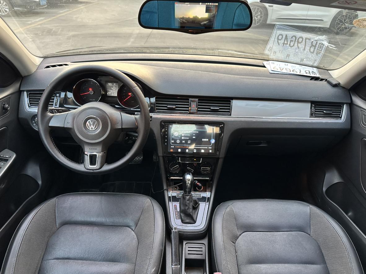 Volkswagen Bora 2015 thumb 5