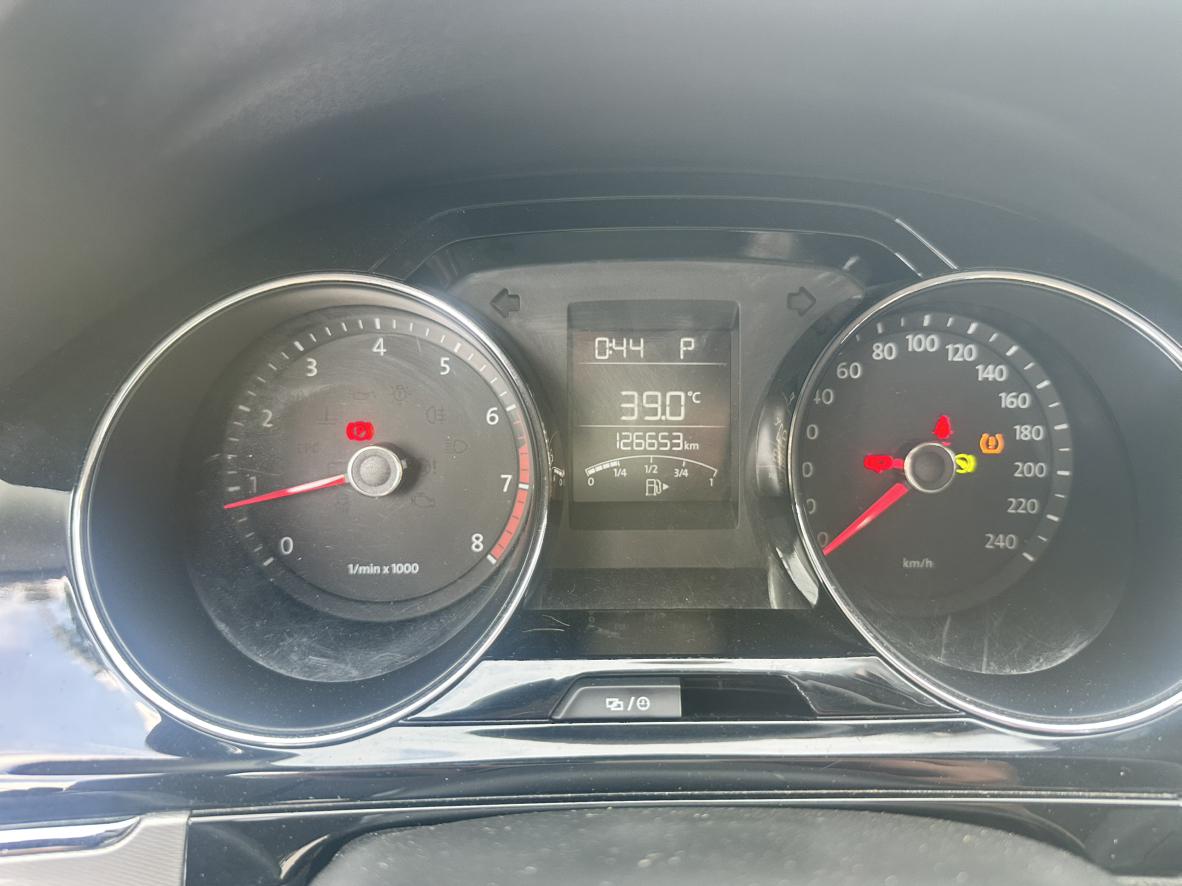 Volkswagen Bora 2015 thumb 6