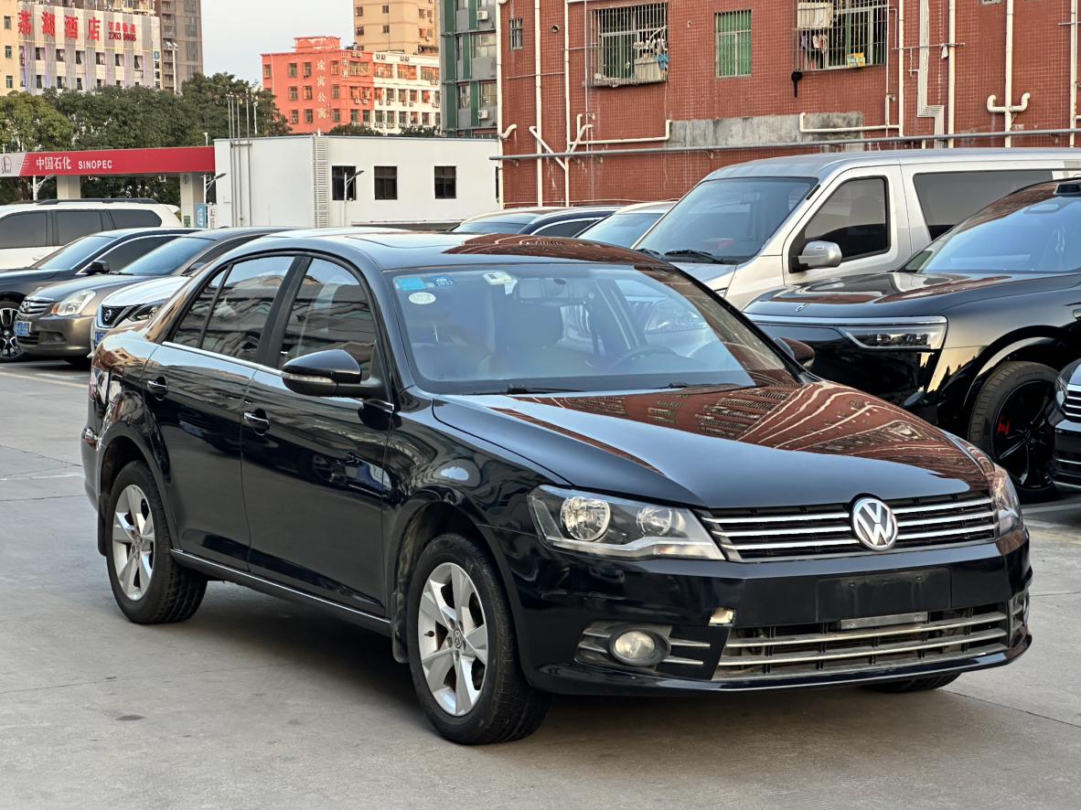 Volkswagen Bora 2015 thumb 11
