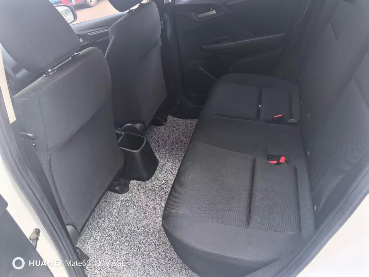 Honda Fit Shuttle 2016 thumb 7