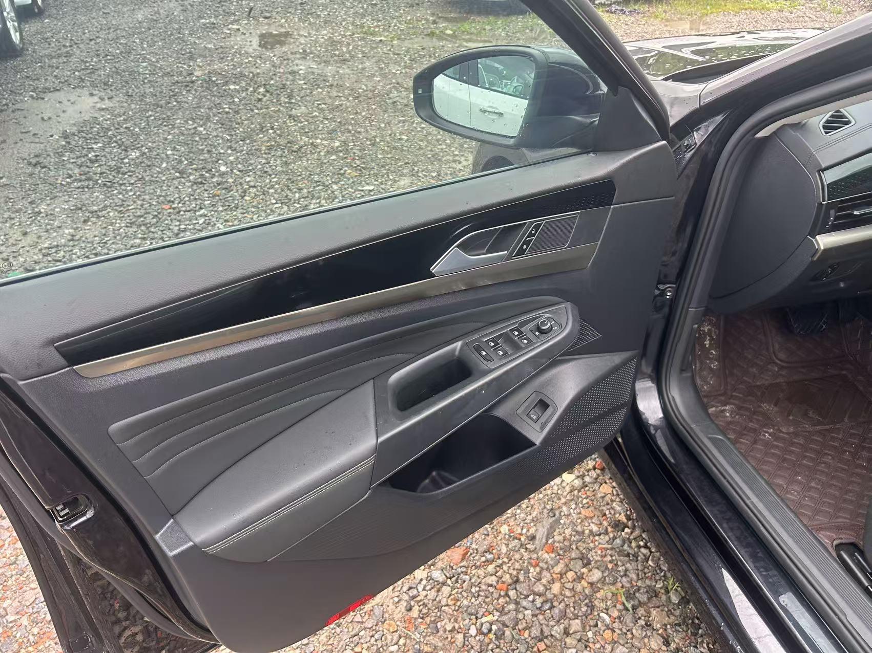 Volkswagen Passat (North America and China) 2020 thumb 10