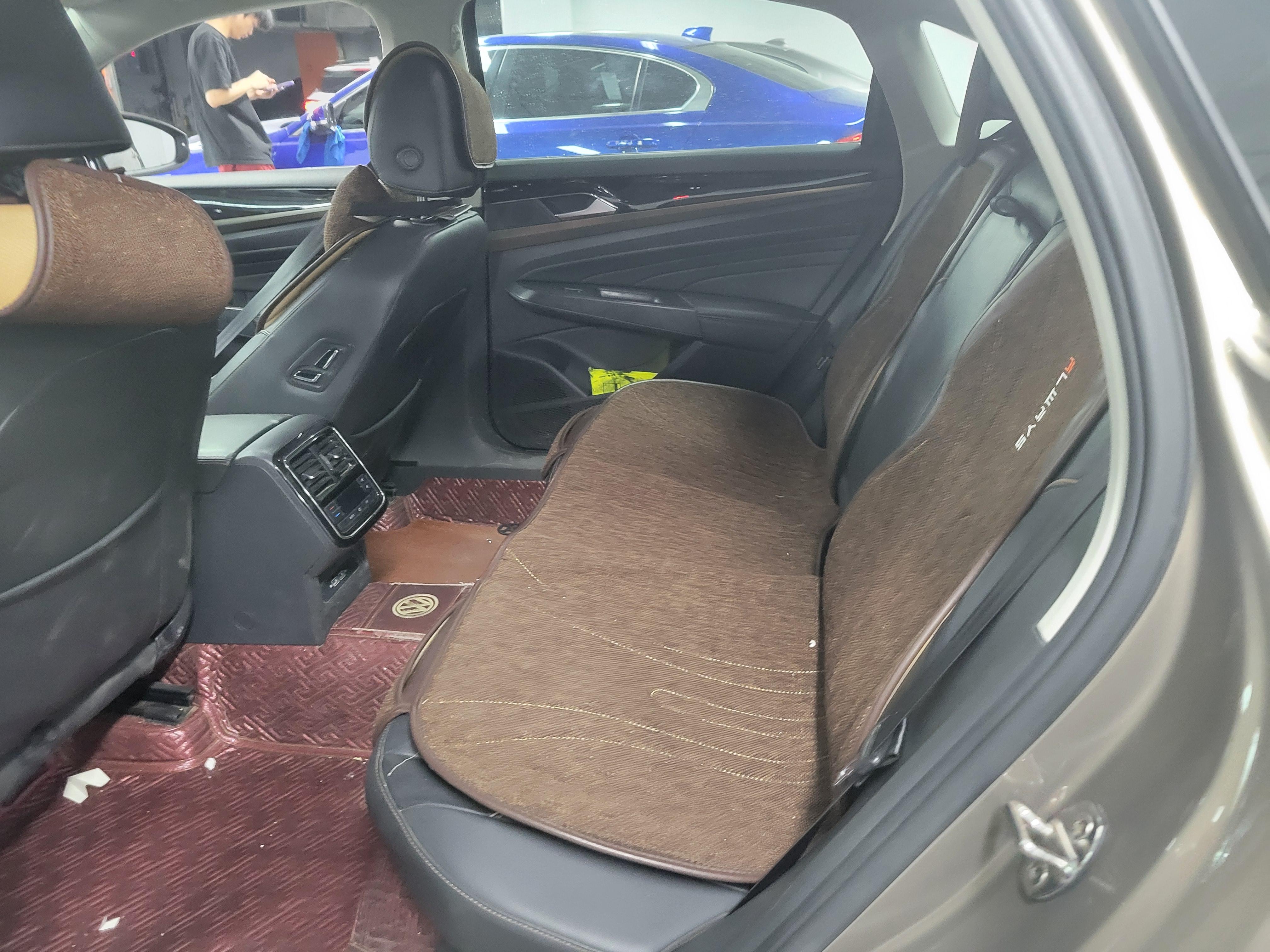 Volkswagen Passat (North America and China) 2019 thumb 6