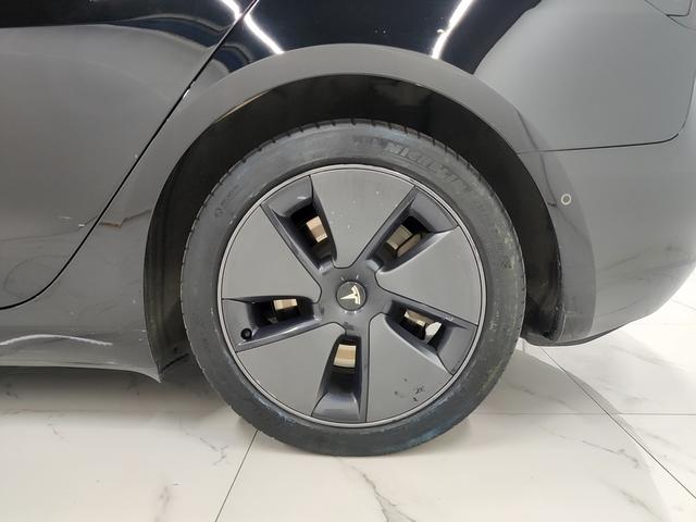 Tesla Model 3 2021 thumb 7