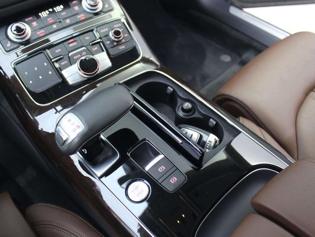 Audi A8 2014 thumb 11