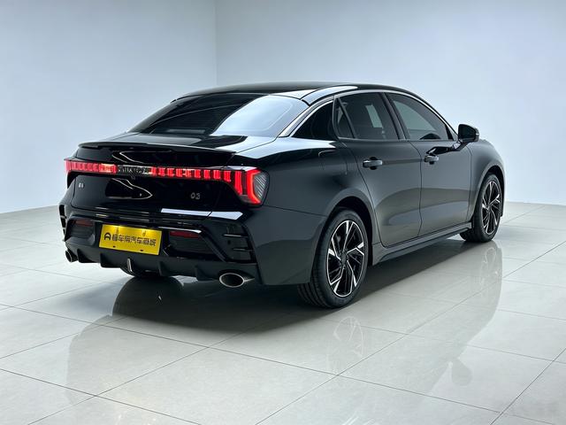 Lynk & Co 03 2025 thumb 5