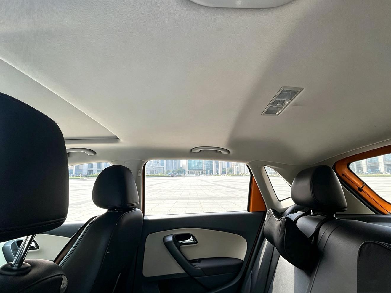 Volkswagen Polo 2012 thumb 7