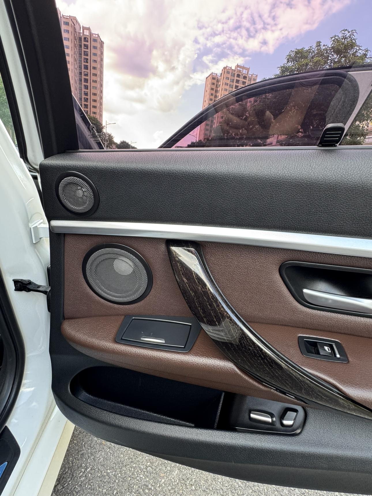 BMW 3 серии 2019 thumb 10