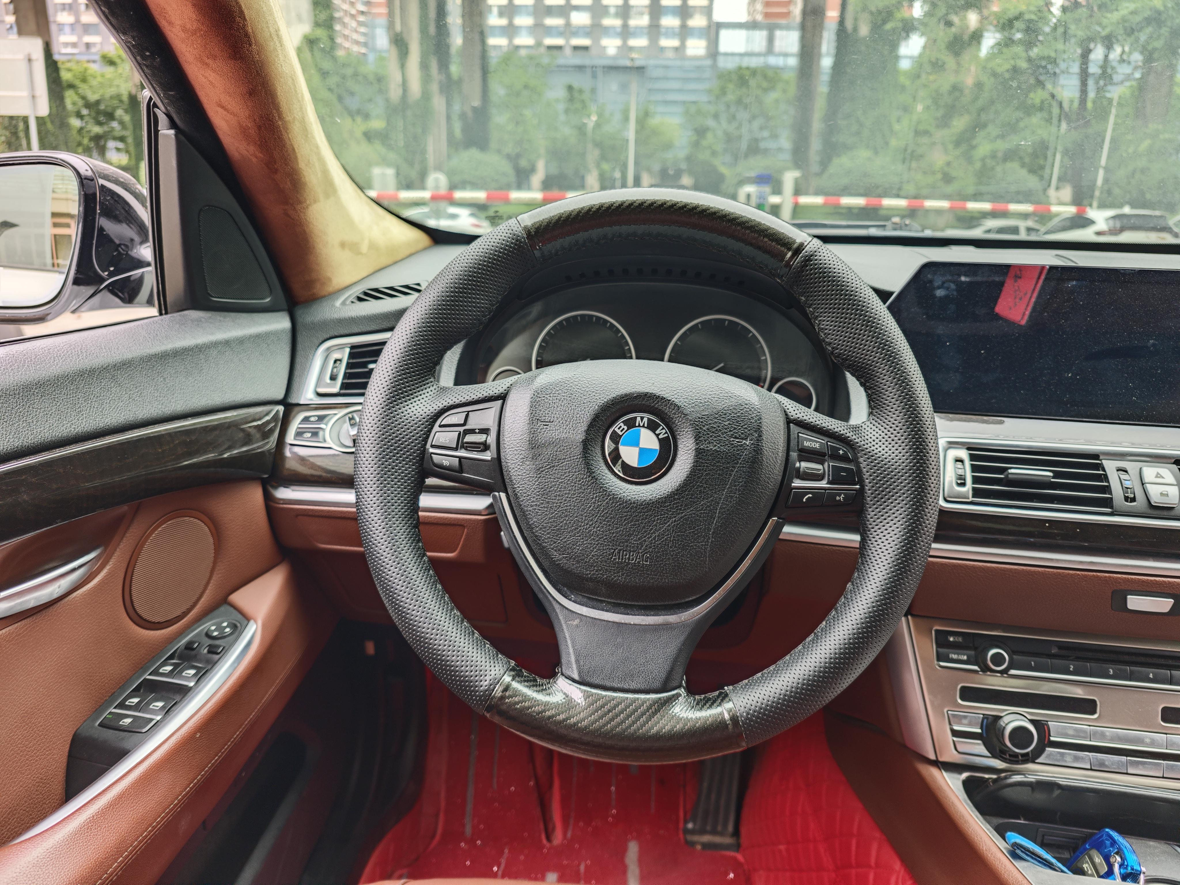 BMW 5 серии 2014 thumb 10