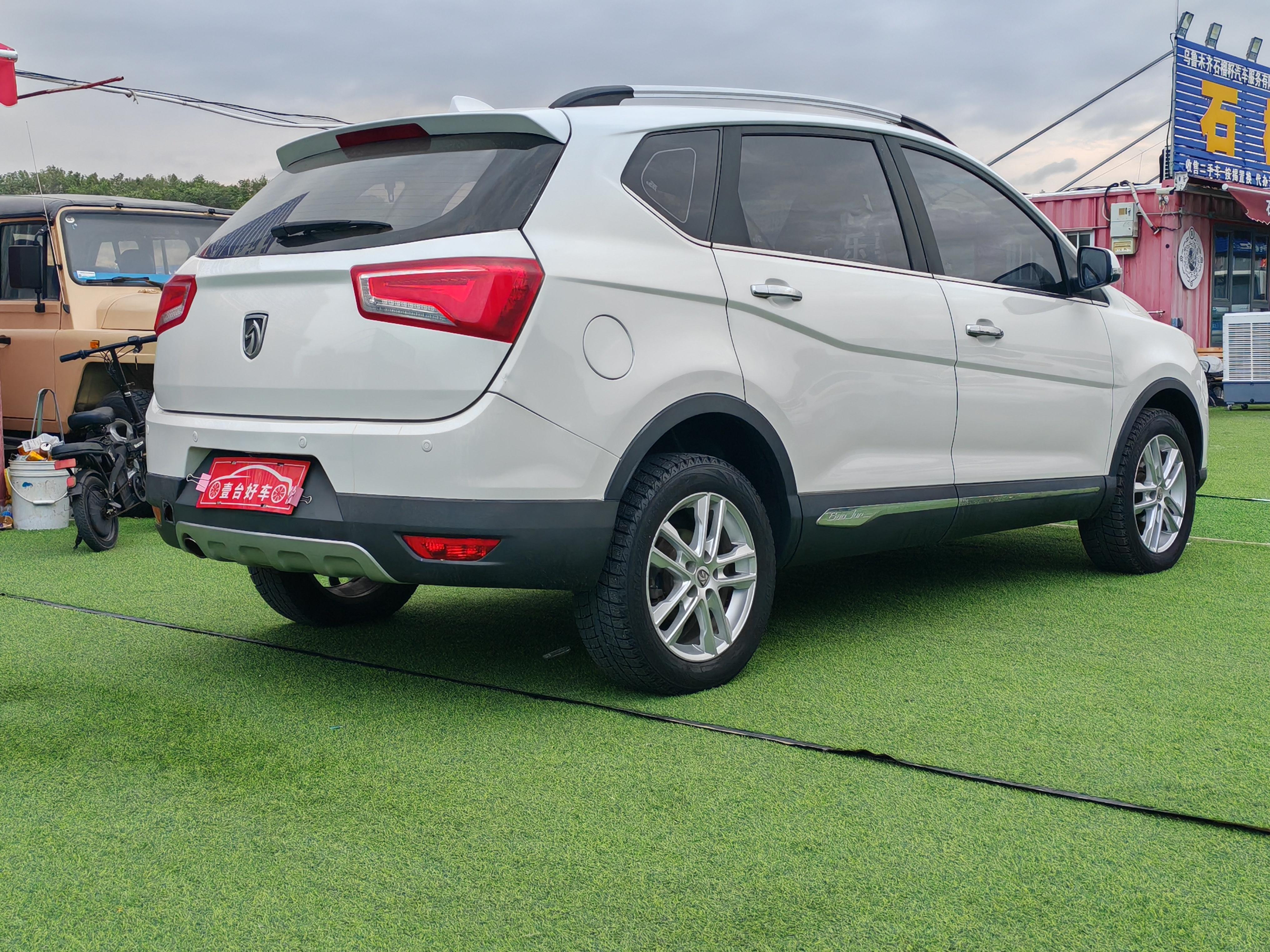 Baojun 560 2016 thumb 4