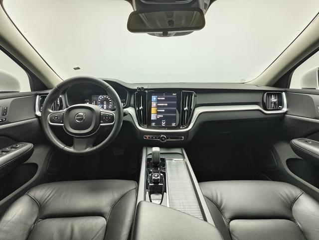 Volvo S60 2022 thumb 12