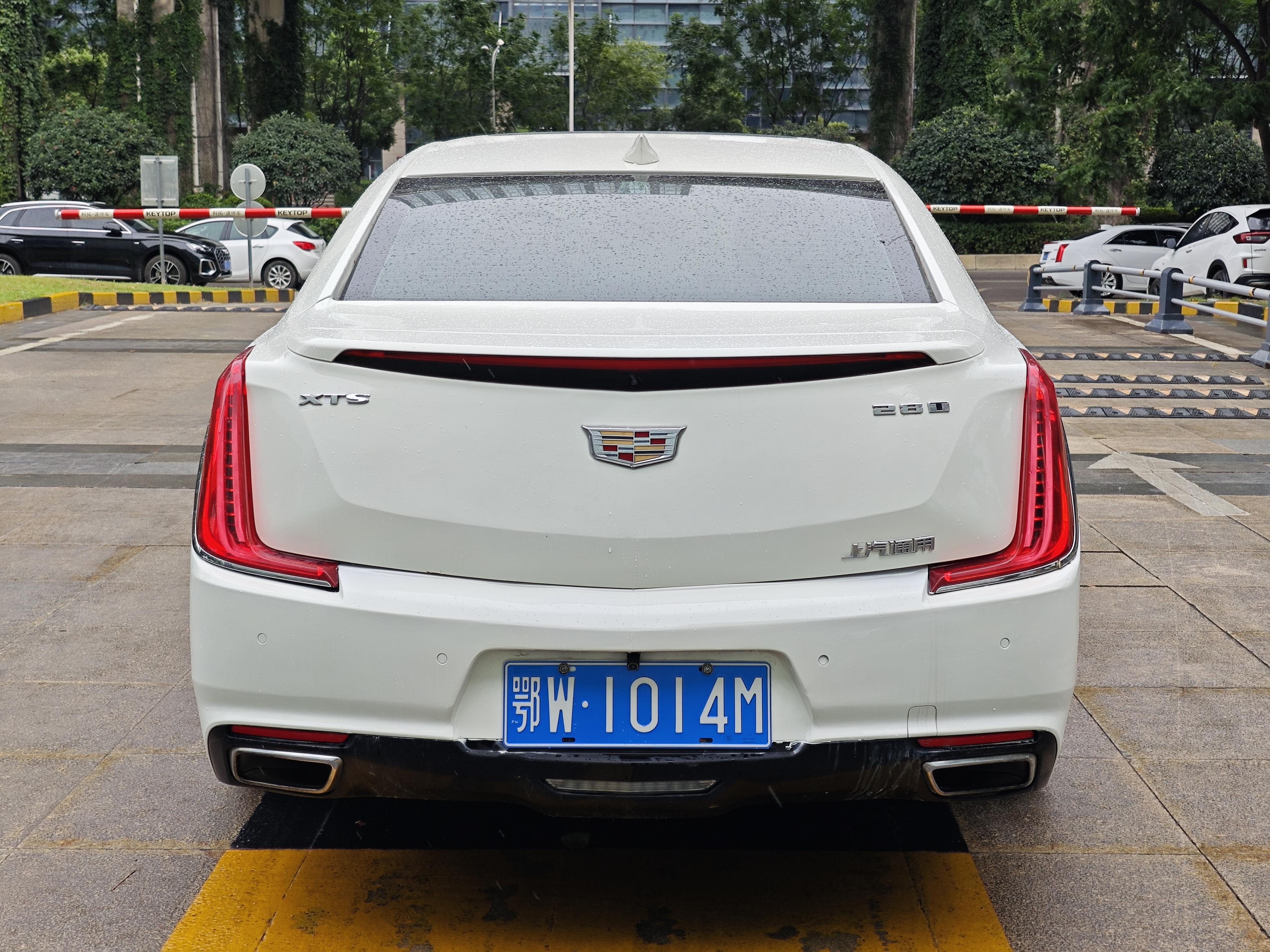 Cadillac XTS 2018 thumb 3