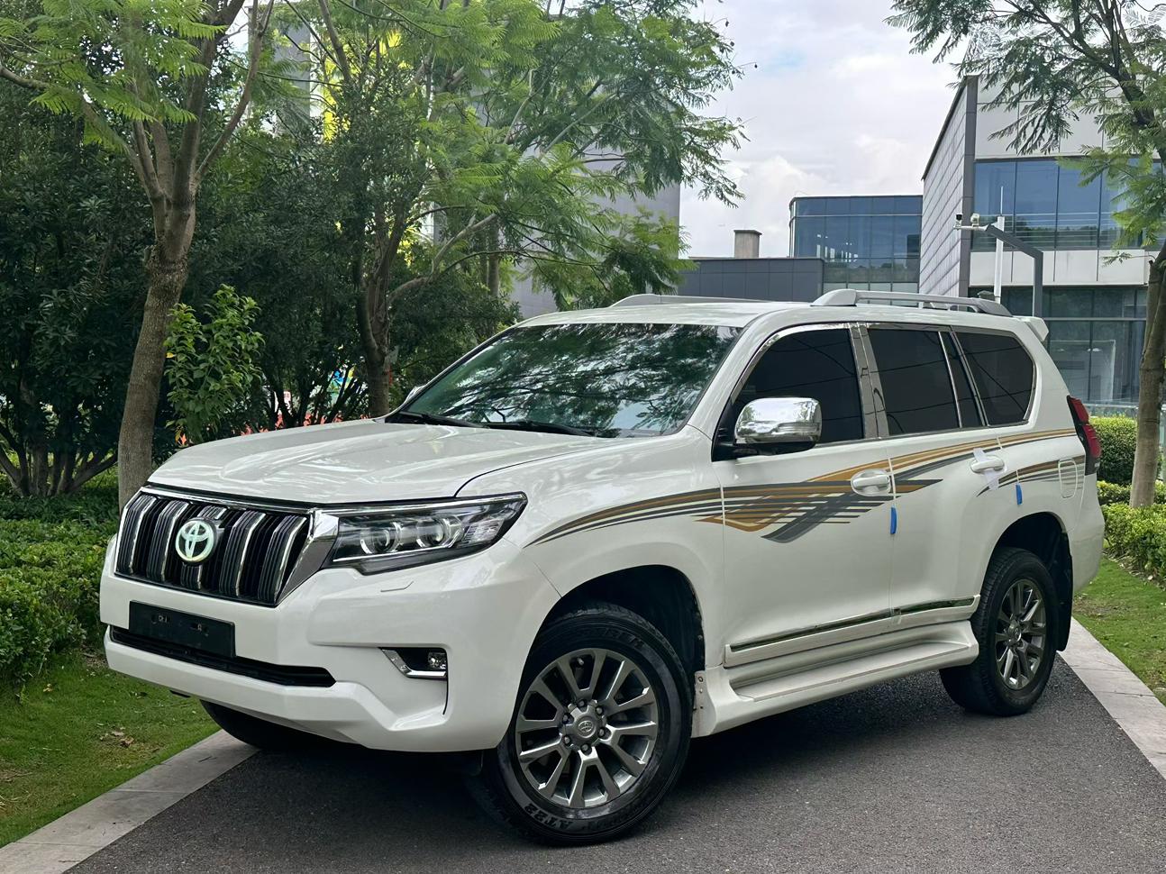 Toyota Land Cruiser Prado 2020 thumb 8