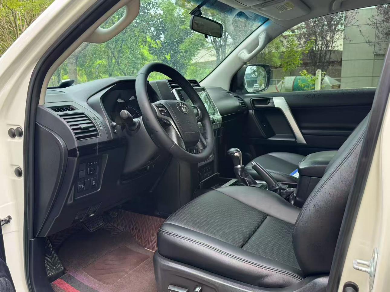 Toyota Land Cruiser Prado 2020 thumb 6