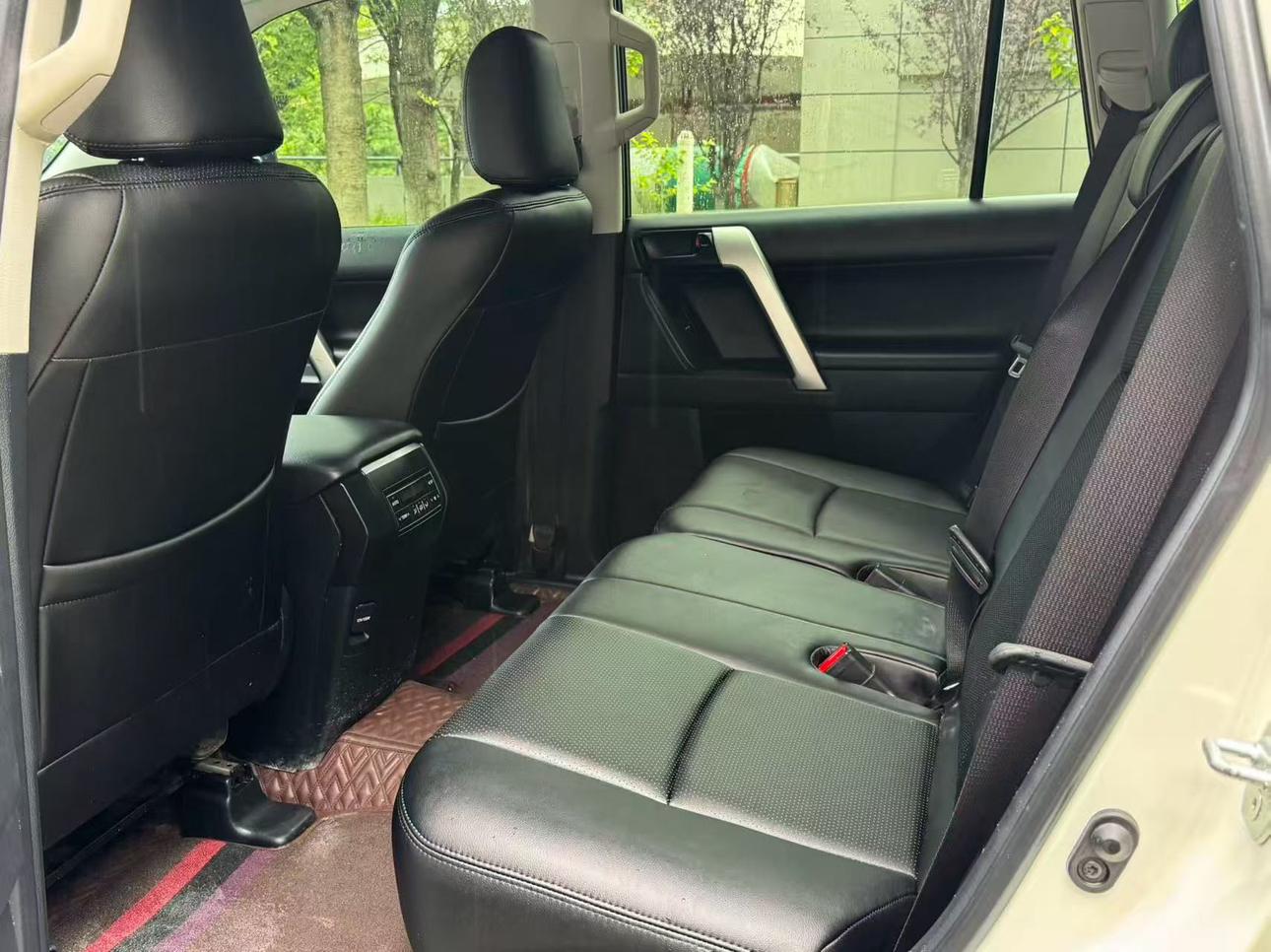 Toyota Land Cruiser Prado 2020 thumb 7