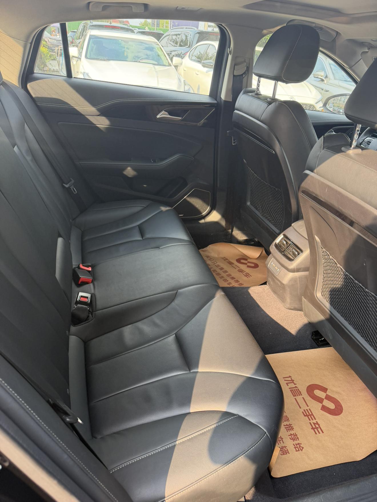 Hongqi H5 2019 thumb 11