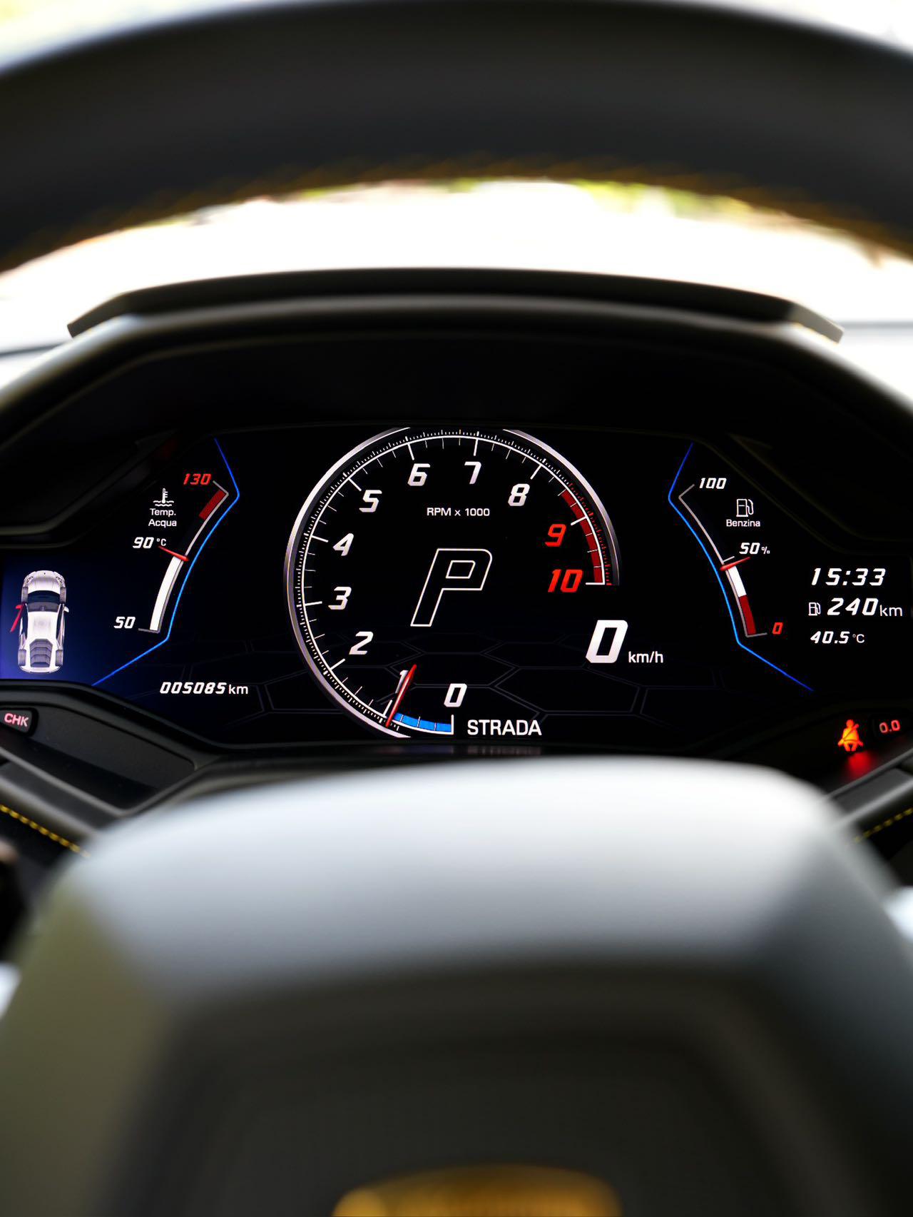 Lamborghini Huracán 2020 thumb 12