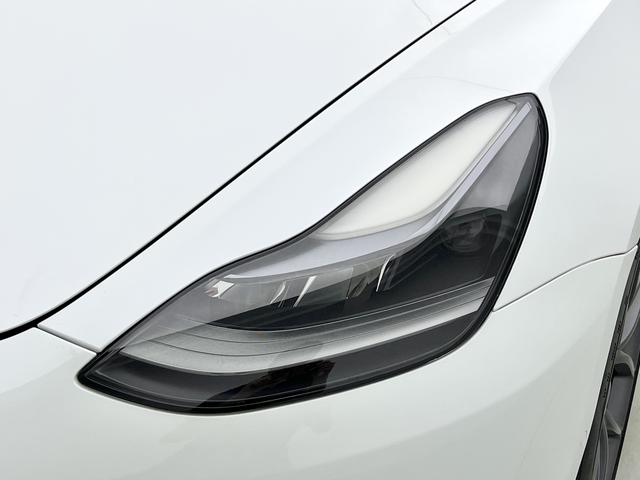 Tesla Model 3 2021 thumb 10