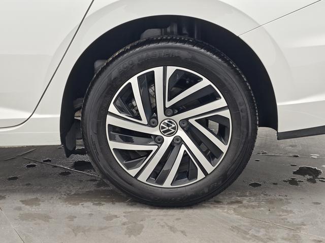 Volkswagen Lavida XR 2024 thumb 7