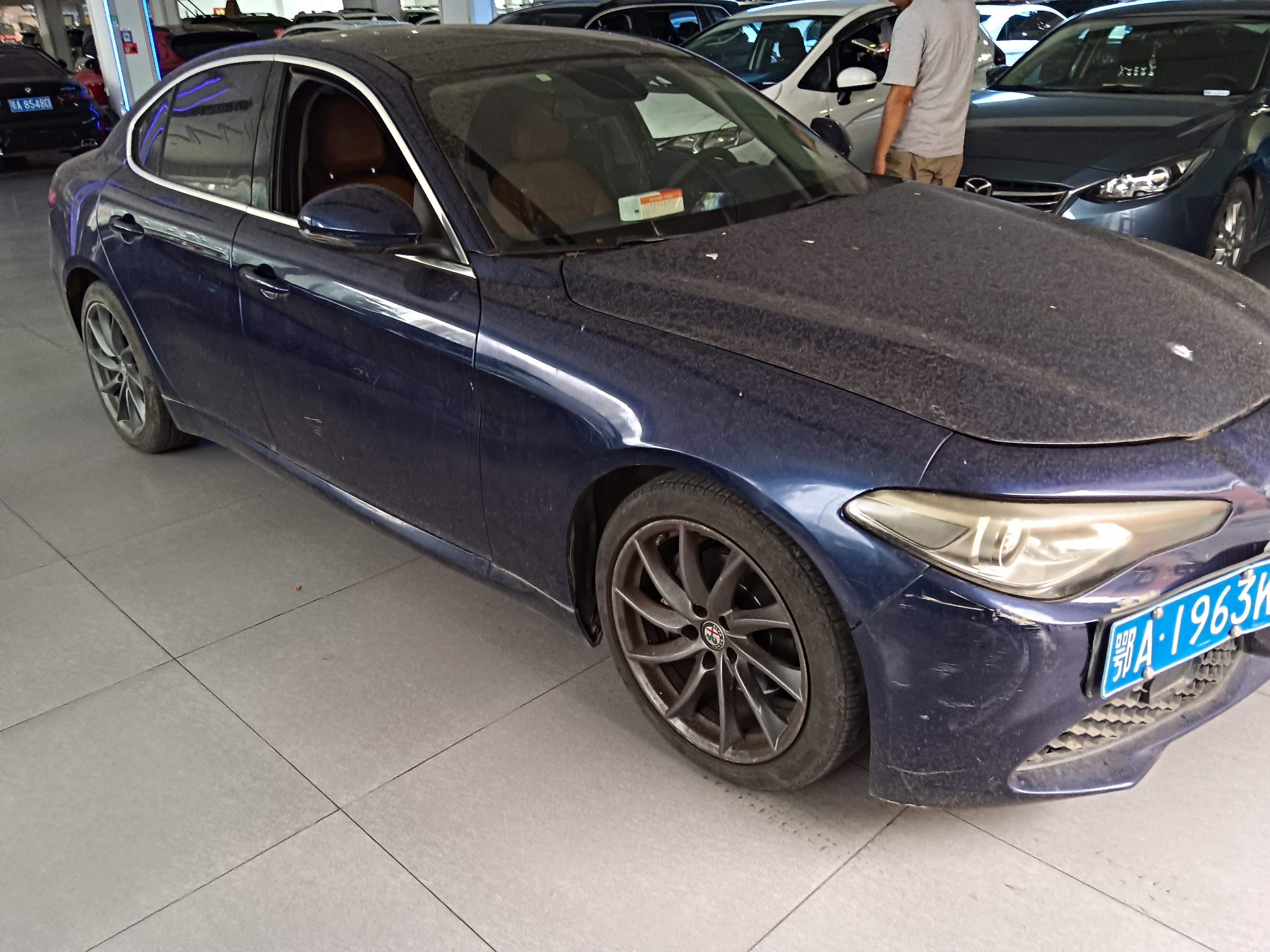 Alfa Romeo Giulia 2017 thumb 4