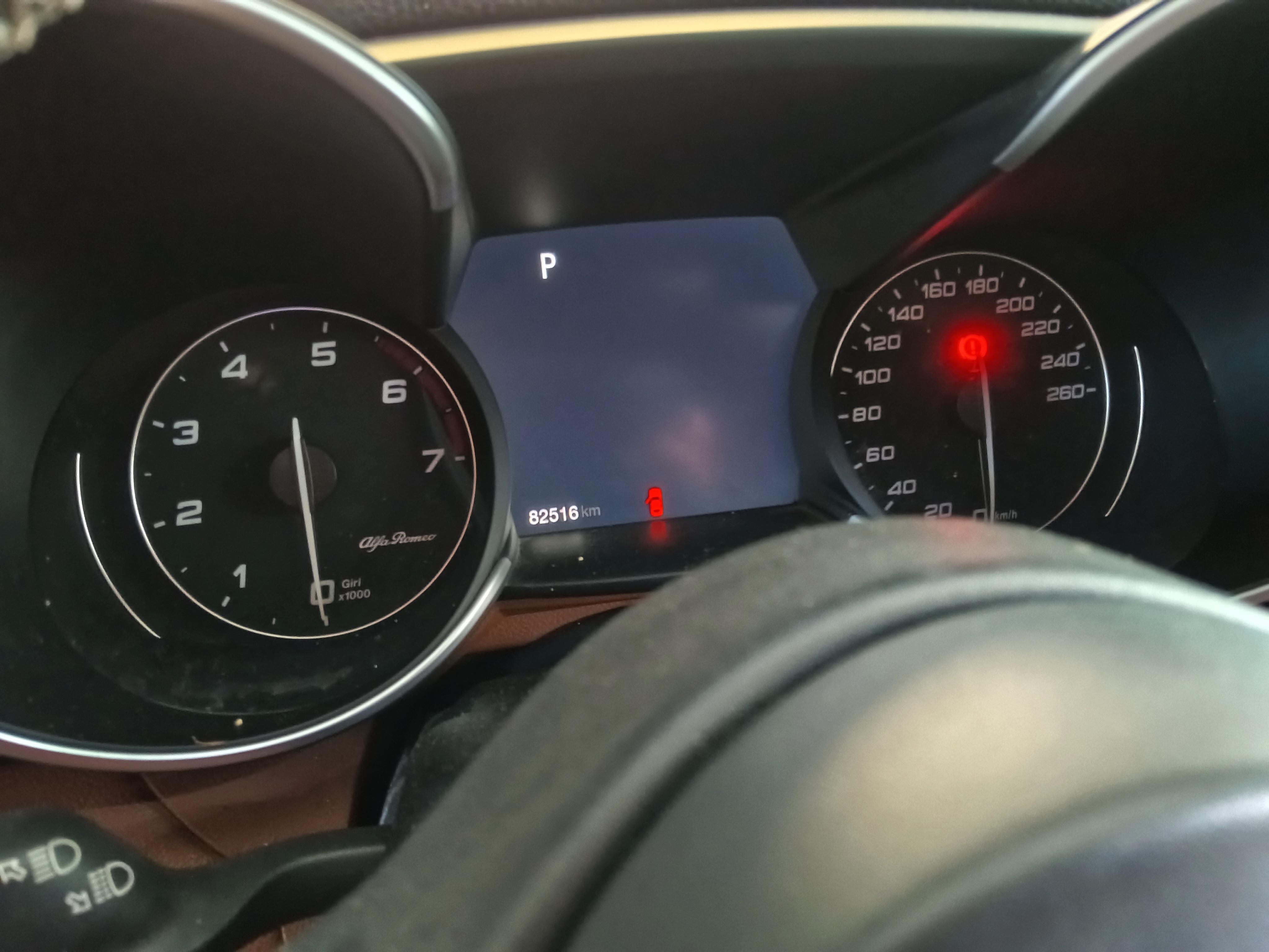 Alfa Romeo Giulia 2017 thumb 6