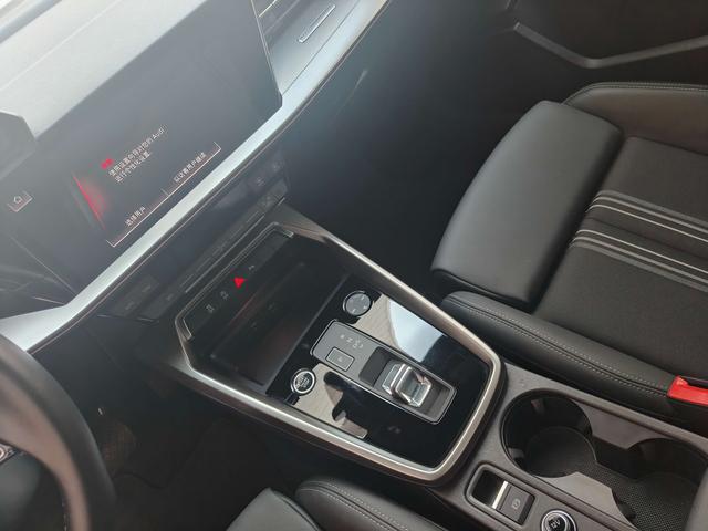 Audi A3 2024 thumb 11