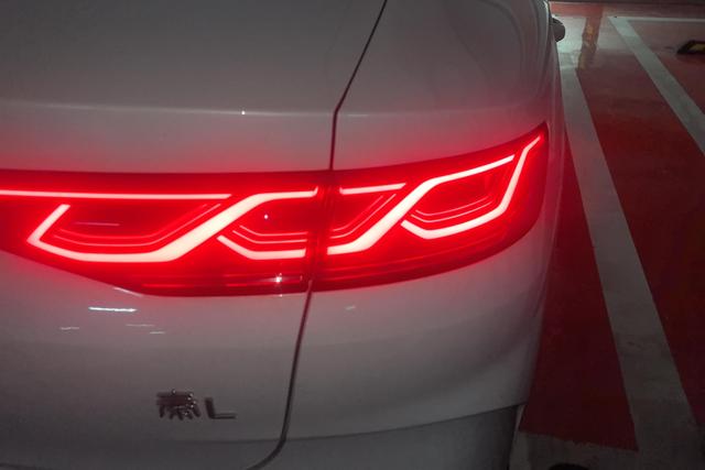 BYD Qin L DM 2024 thumb 4