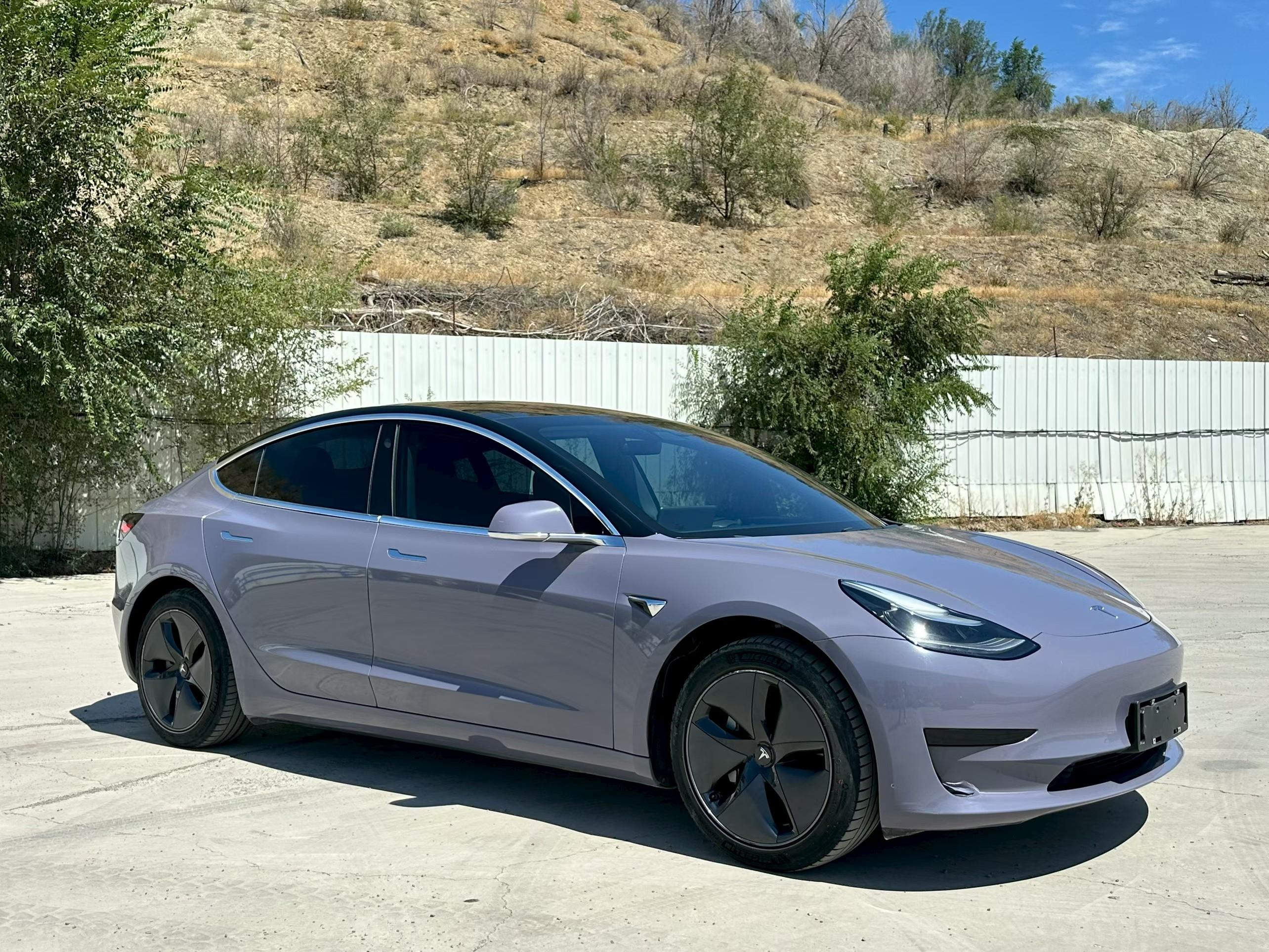 Tesla Model 3 2019 thumb 9