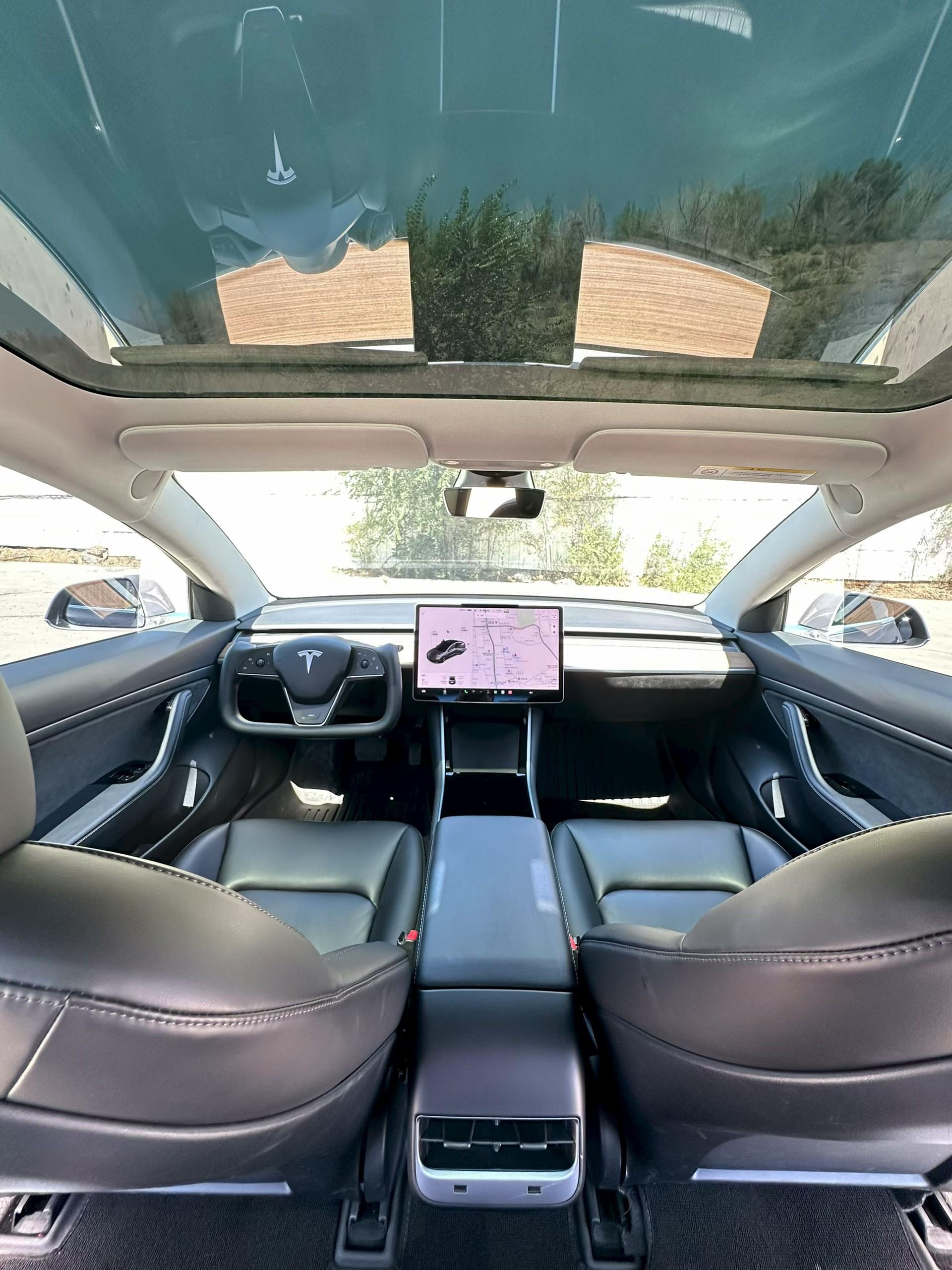 Tesla Model 3 2019 thumb 12