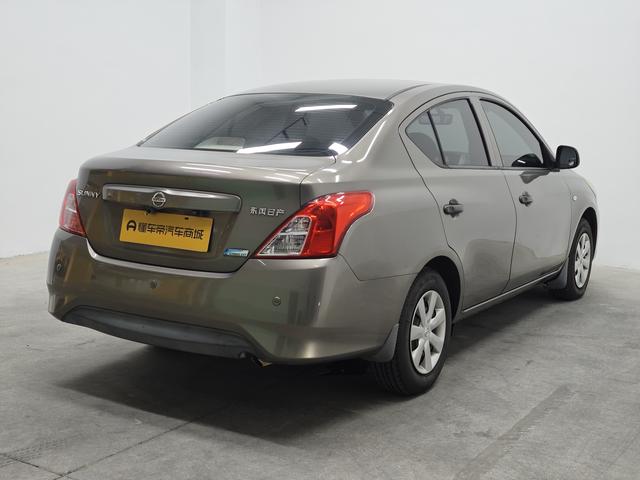 Nissan Sunny 2014 thumb 5