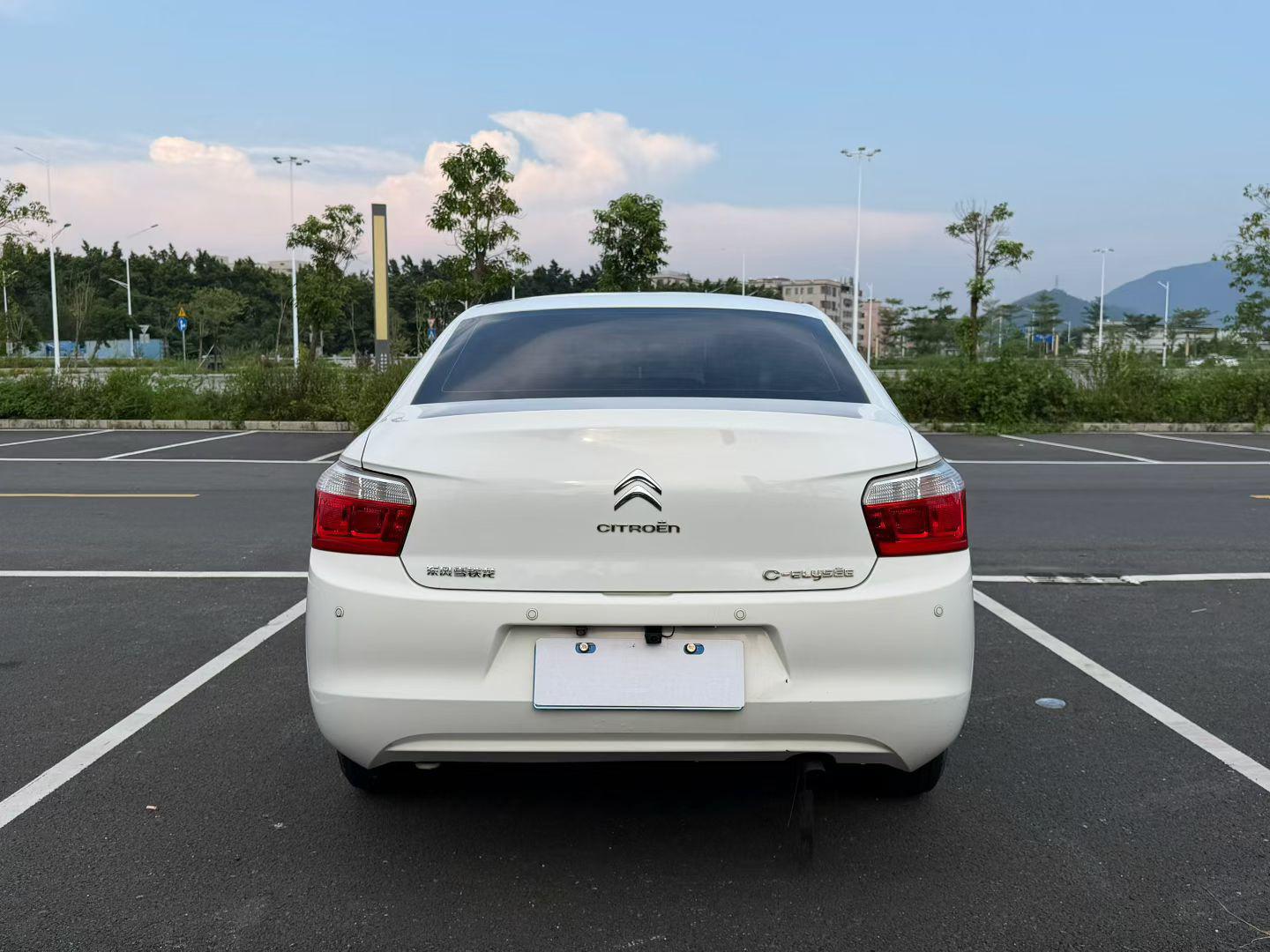 Citroen Ai Li She 2015 thumb 2