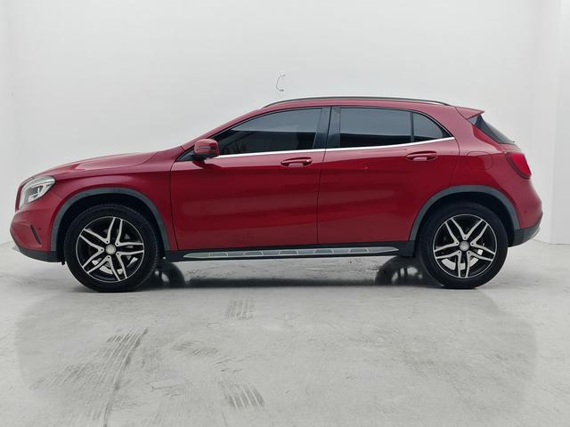 Mercedes-Benz GLA 2015 thumb 2