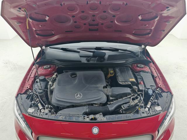 Mercedes-Benz GLA 2015 thumb 8