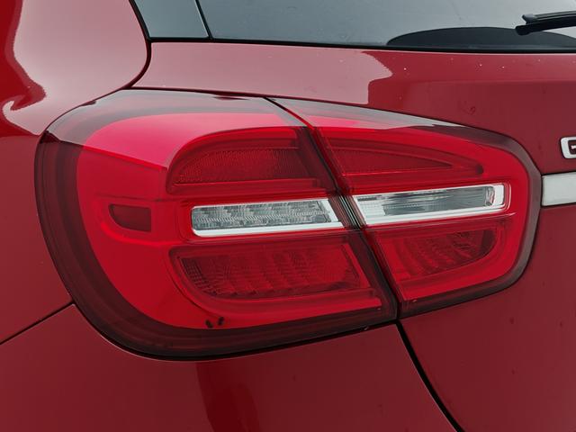 Mercedes-Benz GLA 2015 thumb 11