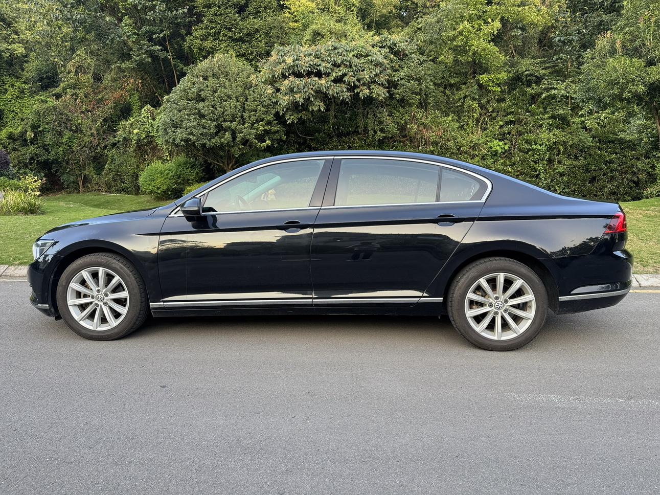 Volkswagen Magotan 2019 thumb 2