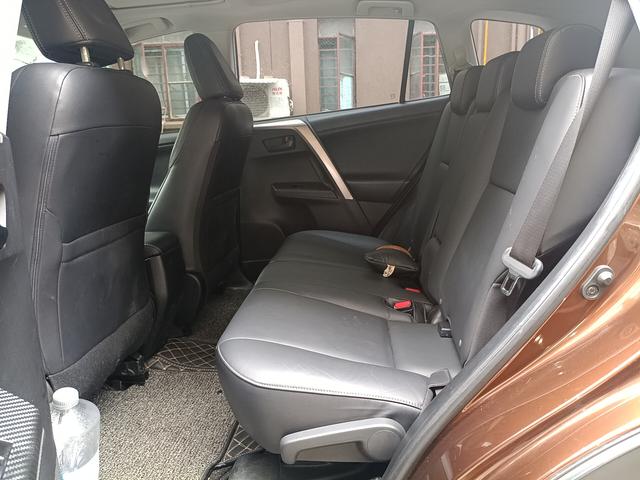 Toyota RAV4 2015 thumb 10