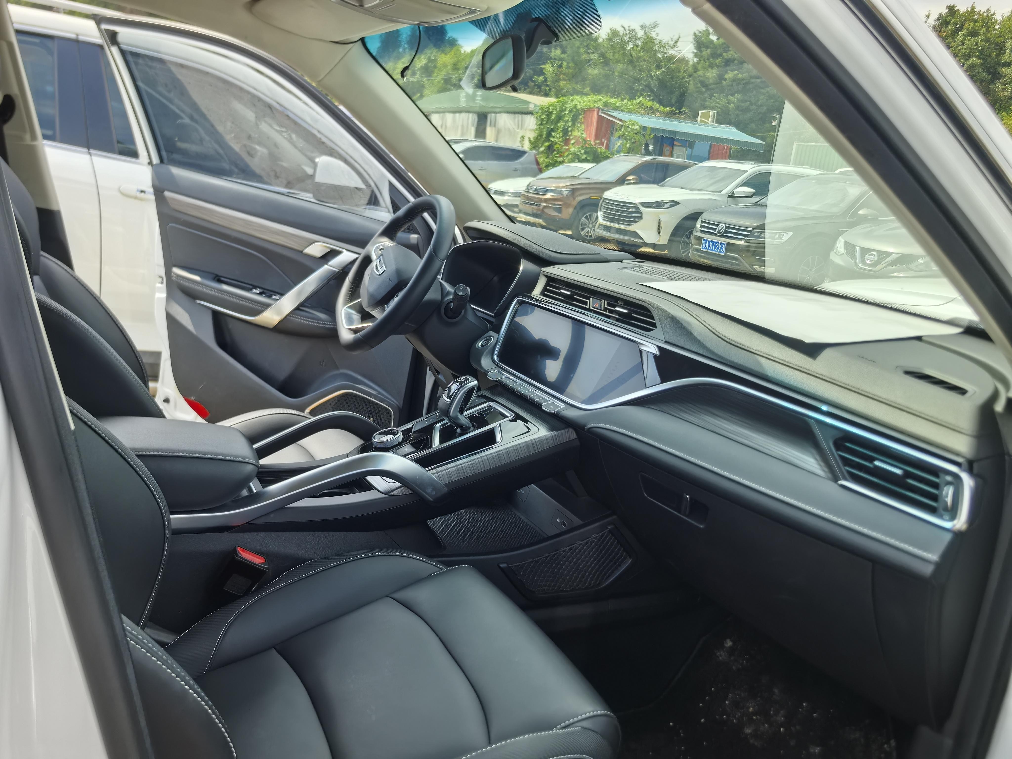 Geely Boyue 2020 thumb 11