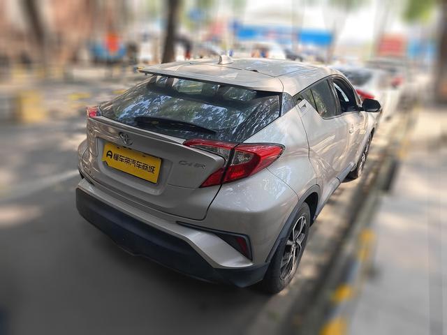 Toyota C-HR 2020 thumb 12