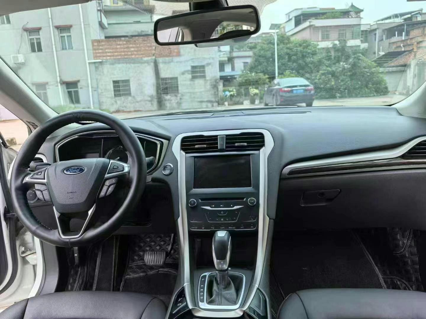 Ford Mondeo 2013 thumb 5