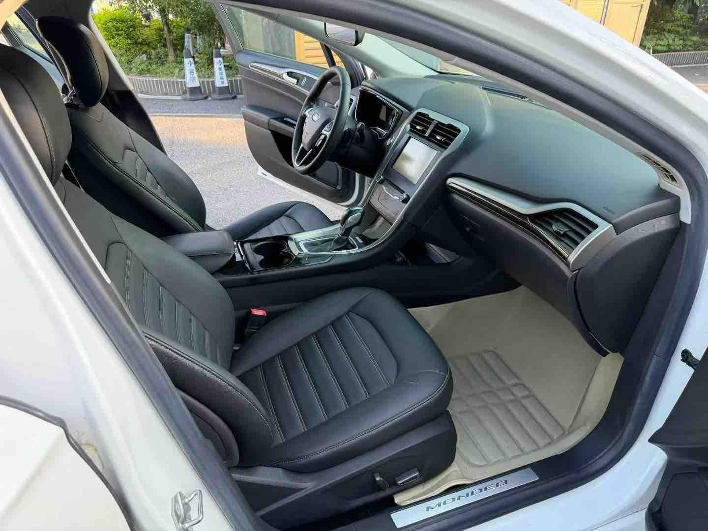 Ford Mondeo 2013 thumb 3