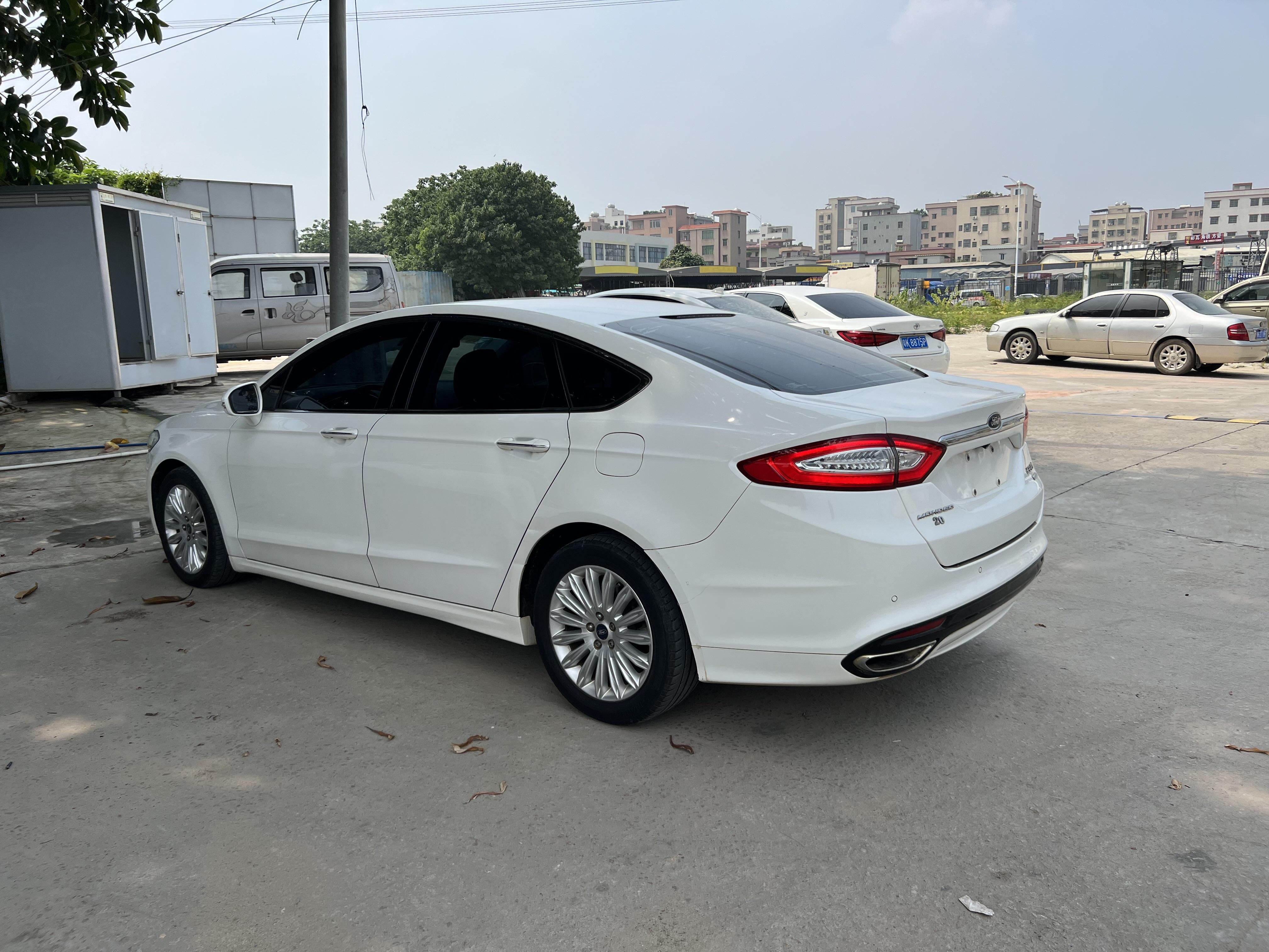 Ford Mondeo 2013 thumb 2