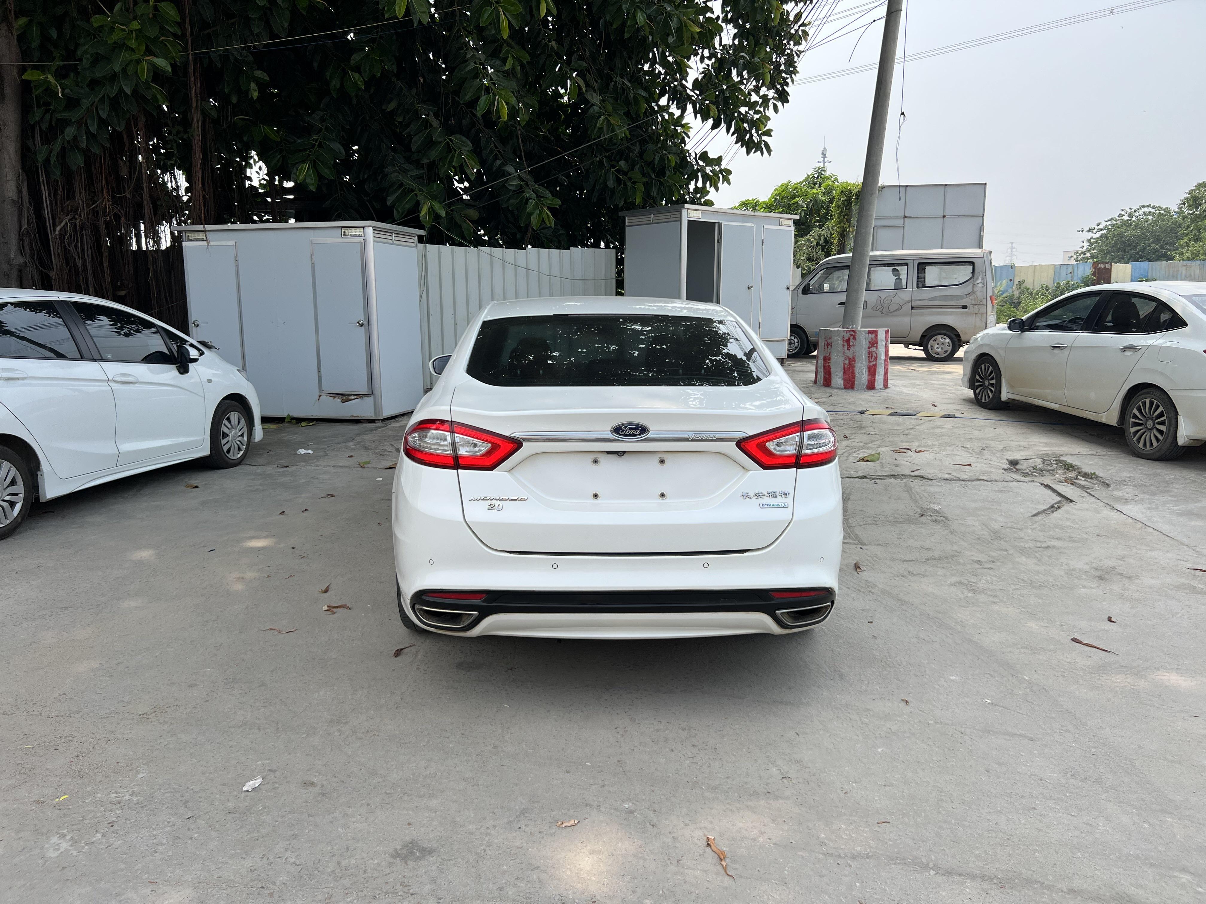 Ford Mondeo 2013 thumb 3