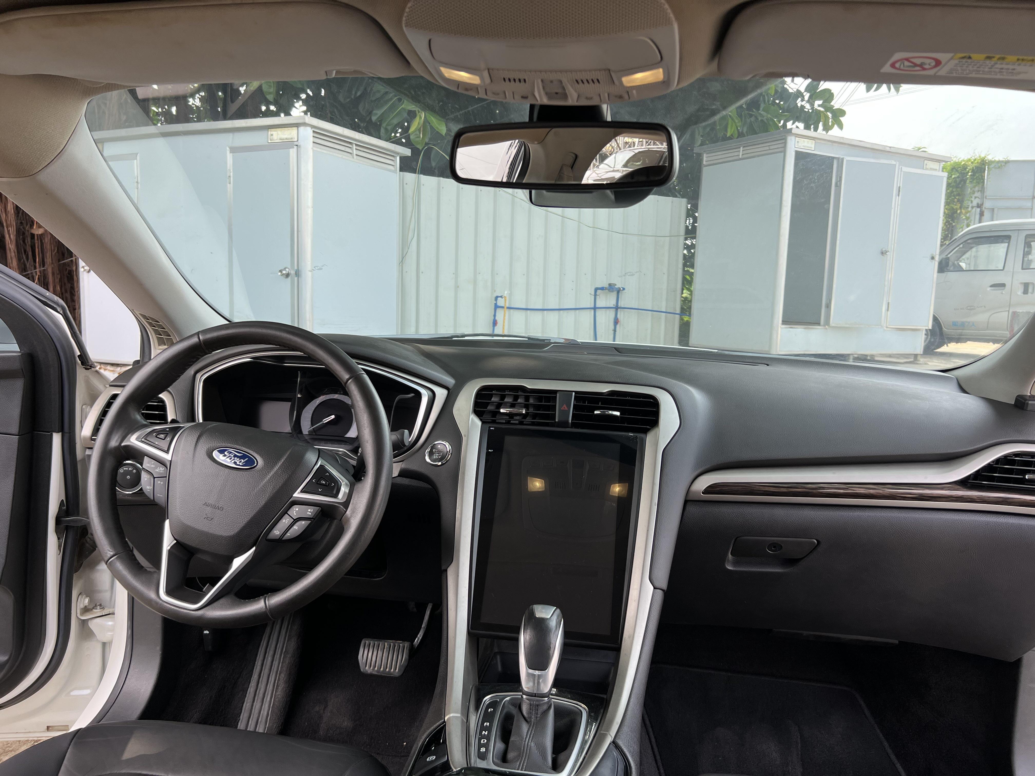 Ford Mondeo 2013 thumb 7