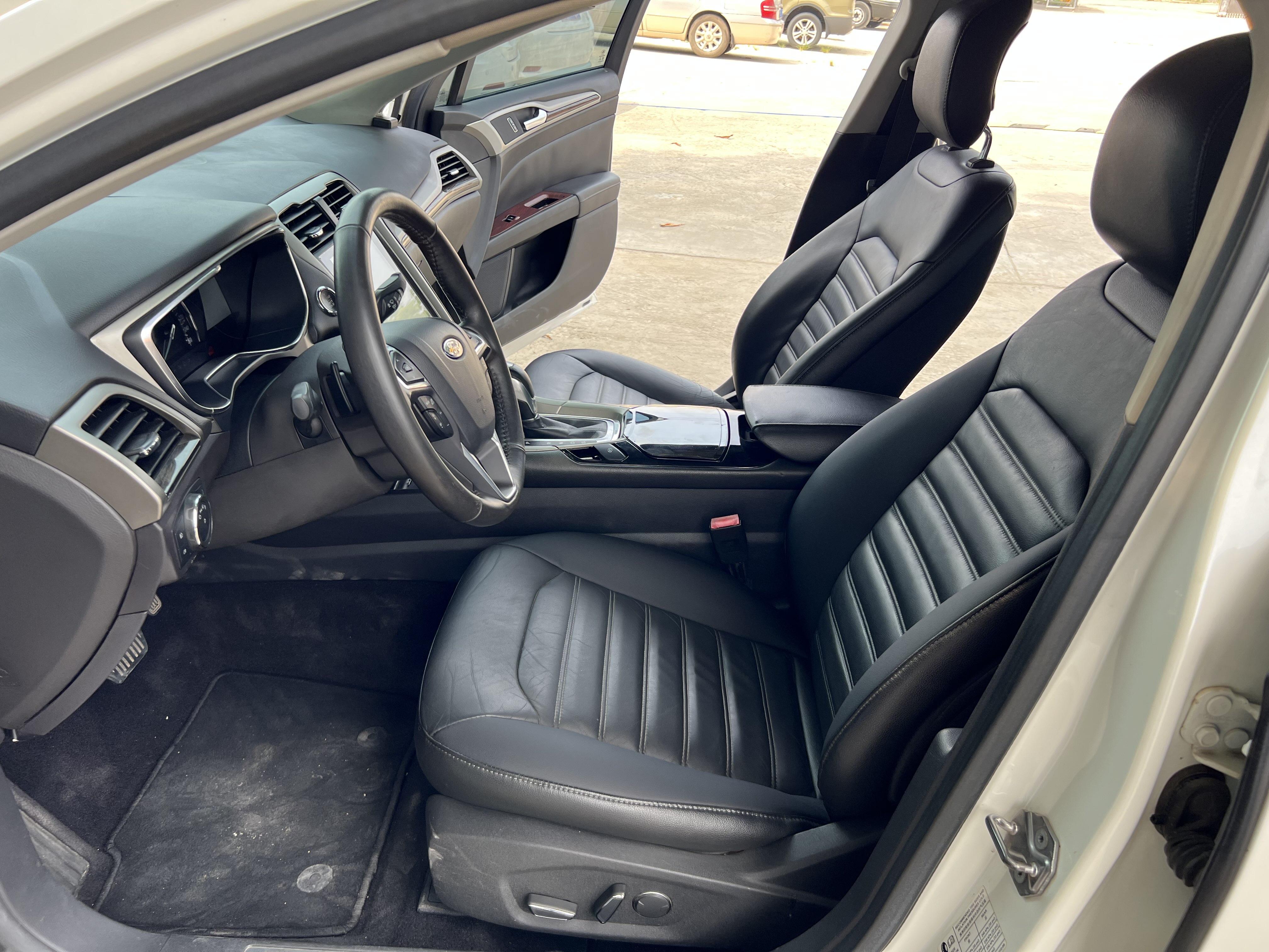 Ford Mondeo 2013 thumb 8