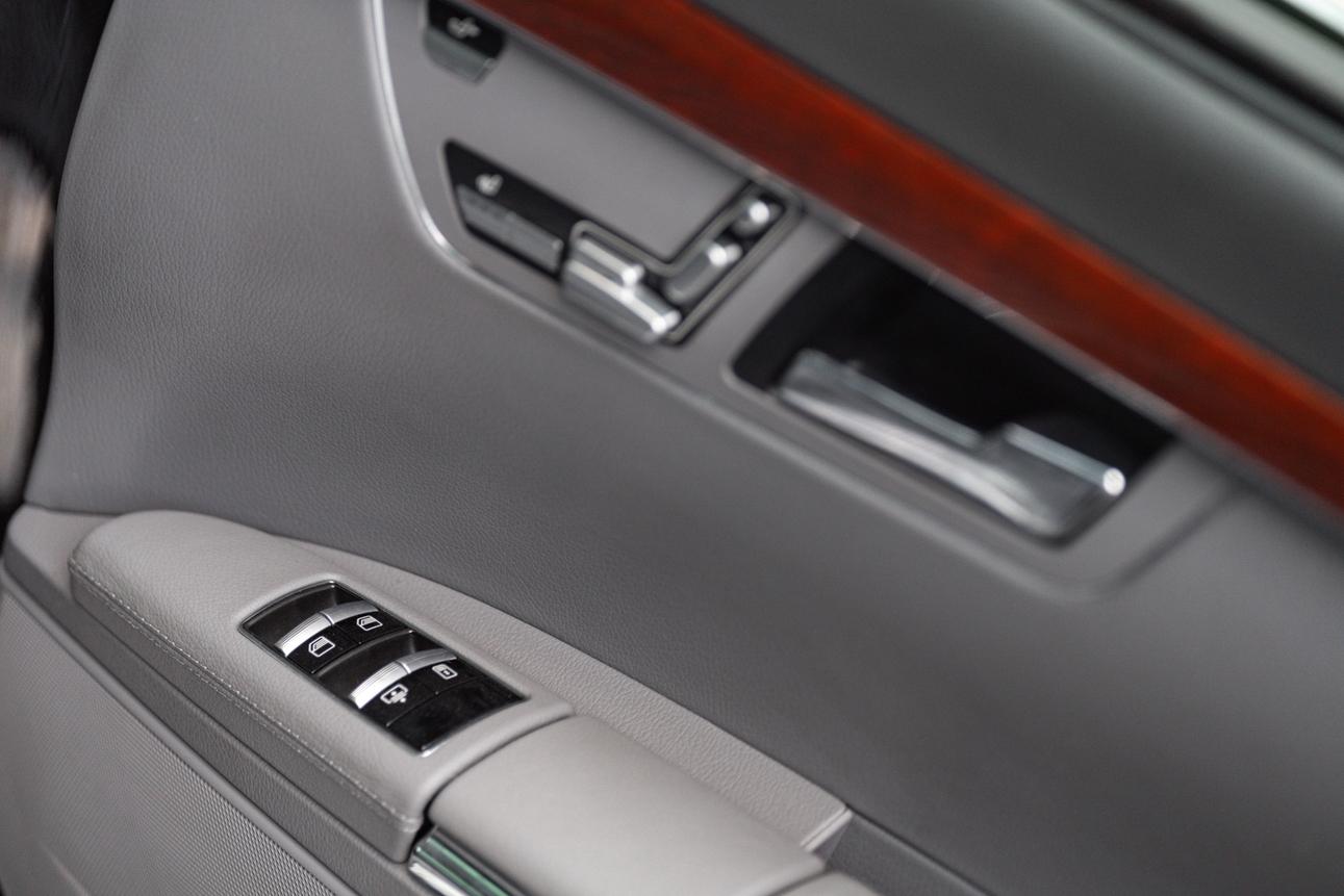 Mercedes-Benz S-Класс 2008 thumb 3