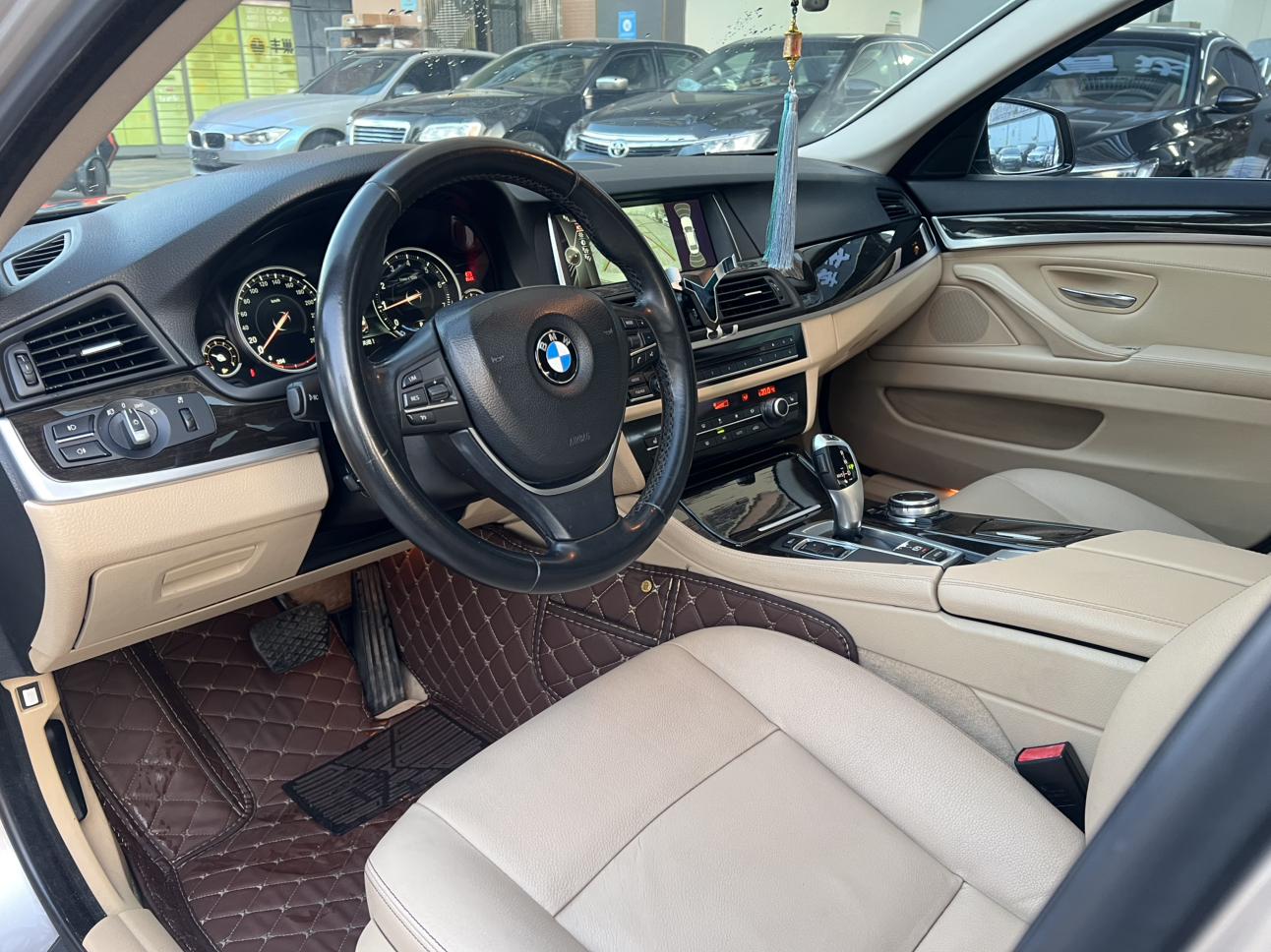 BMW 5 серии 2014 thumb 12
