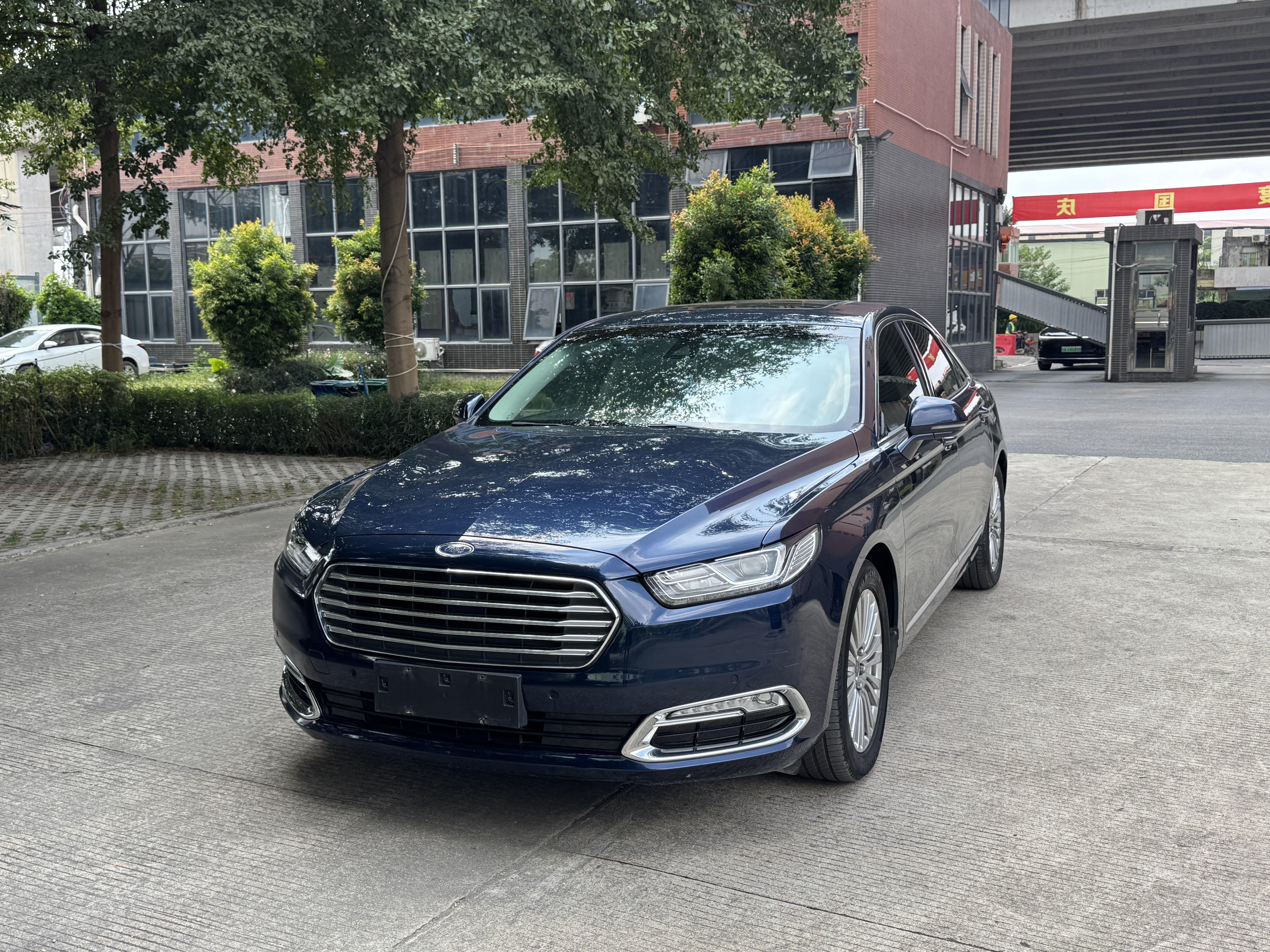 Ford Taurus 2017 thumb 8